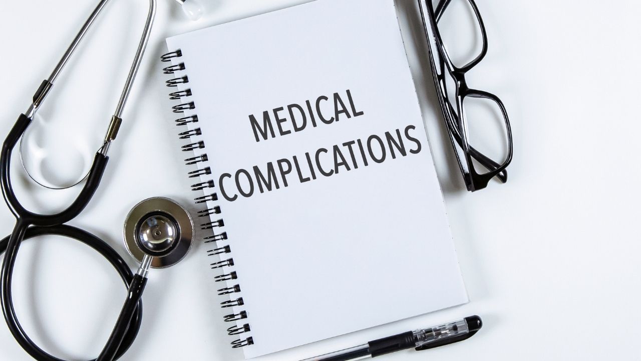 Partial Knee Replacement Surgery Complications